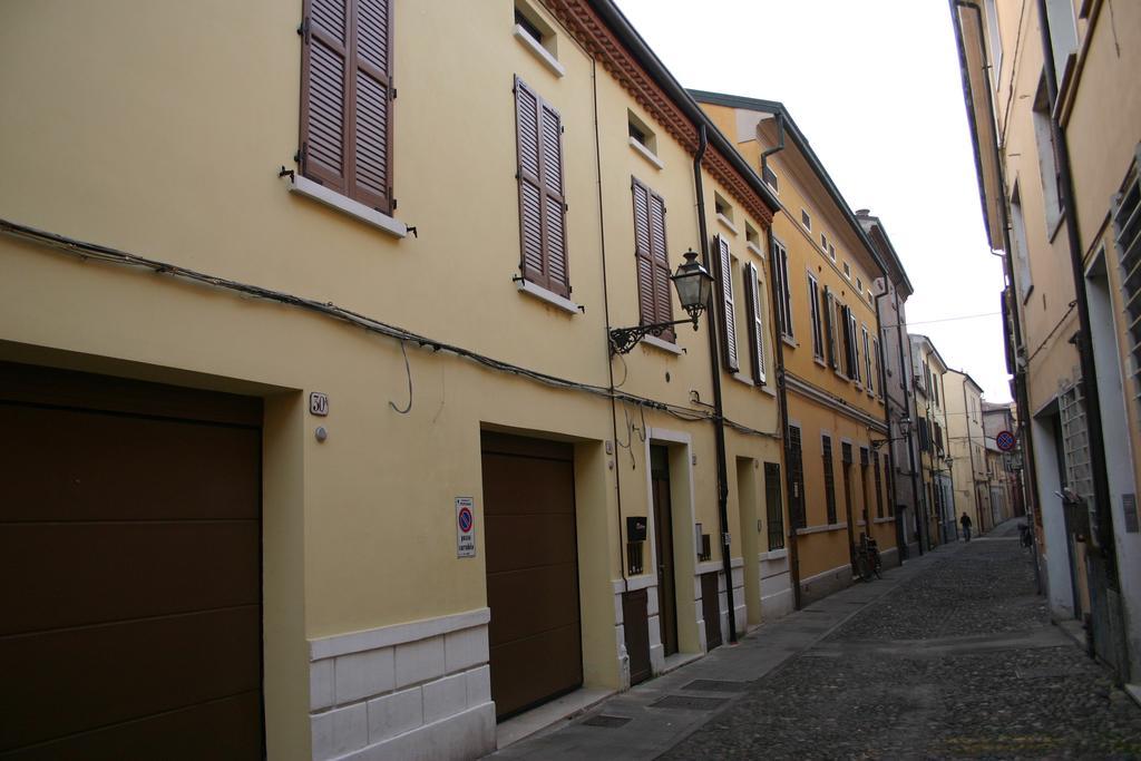 Be Happy Apartment Ferrara Luaran gambar