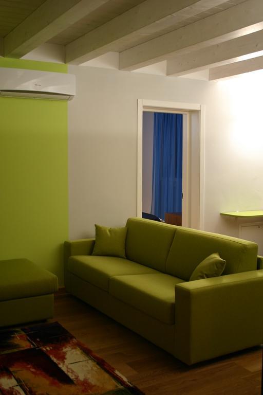 Be Happy Apartment Ferrara Luaran gambar