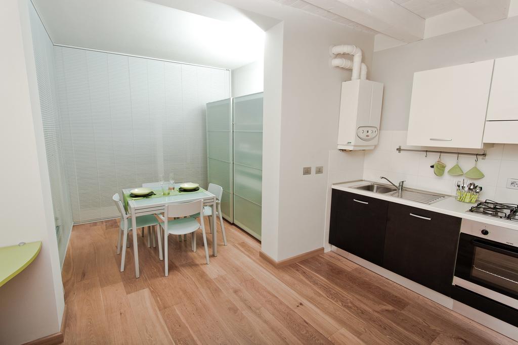 Be Happy Apartment Ferrara Luaran gambar